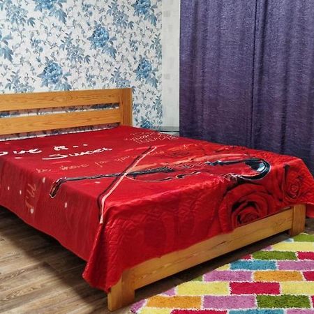 Yanovskogo 1K Shin Apartman Kropivnickij Kültér fotó